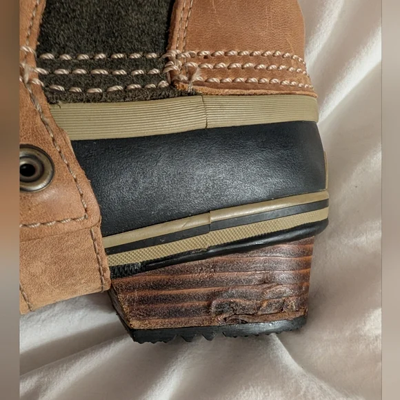 Sorel Conquest Carly Two-Tone Lace-Up Waterproof Tall Military Style Duck Boots - Picture 14 of 15